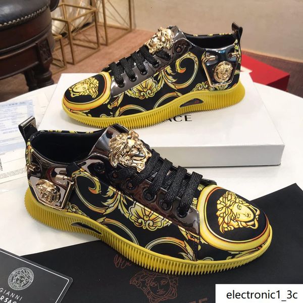2019qoy spring and autumn men s casual sports shoes high-belt travel sneakers, with micro-standard, with the original box fast deliveryh
2019qoy spring and autumn men s casual sports shoes high-belt travel sneakers, with micro-standard, with the original box fast deliveryh