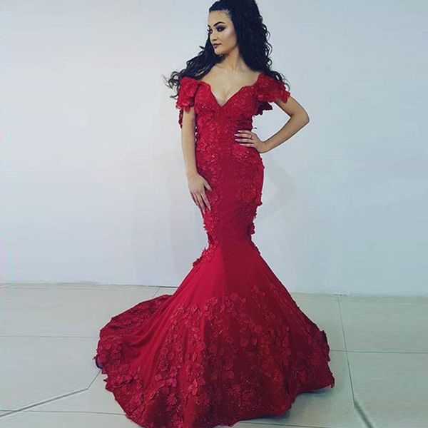fashionable off-the-shoulder red evening dresses lace appliques with hand made flower prom gowns sweep train beads evening wear, Black;red
fashionable off-the-shoulder red evening dresses lace appliques with hand made flower prom gowns sweep train beads evening wear, Black;red