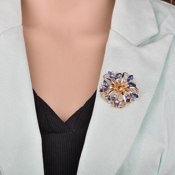 fashion crystal flower brooch for wedding rhinestone flower brooches pins elegant women gift buckle broches b451, Gray
fashion crystal flower brooch for wedding rhinestone flower brooches pins elegant women gift buckle broches b451, Gray