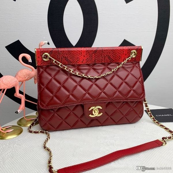 fashion high-end women s shoulder messenger bag plaid stitching chain bag black red leather designer bag number: 6852
fashion high-end women s shoulder messenger bag plaid stitching chain bag black red leather designer bag number: 6852