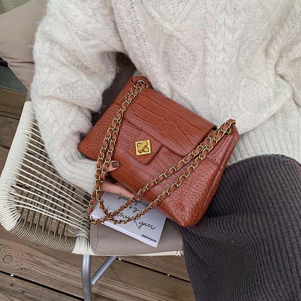 2019 new pattern crocodile grain finalize the design chain straps the explosion temperament single shoulder package
2019 new pattern crocodile grain finalize the design chain straps the explosion temperament single shoulder package