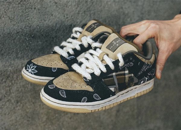 2020 new men women travis scott x sb dunk low skate shoes cactus jack luxury designer trainer sports athentic sneakers
2020 new men women travis scott x sb dunk low skate shoes cactus jack luxury designer trainer sports athentic sneakers