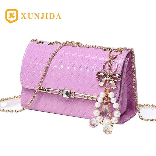 xunjida 2020 new women fashion spring summer chain handbag korean candy shoulder crossbody bag with rhinestone pearl pendant
xunjida 2020 new women fashion spring summer chain handbag korean candy shoulder crossbody bag with rhinestone pearl pendant