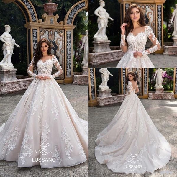 designer elegant church train lace applique wedding dresses 2020 sweetheart ball gown long sleeved bridal gowns 2019 fall winter ba9151, White
designer elegant church train lace applique wedding dresses 2020 sweetheart ball gown long sleeved bridal gowns 2019 fall winter ba9151, White