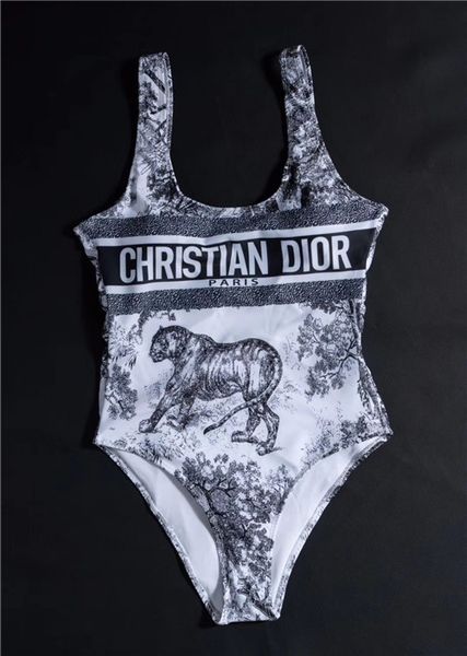 2019 fashion new monogram animal print one-piece swimsuit, high-quality workmanship, comfortable and breathable fabric, White;black
2019 fashion new monogram animal print one-piece swimsuit, high-quality workmanship, comfortable and breathable fabric, White;black