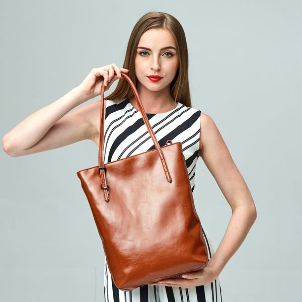 european and american fashion bag women's 2019 new one shoulder messenger bag women's handbag
european and american fashion bag women's 2019 new one shoulder messenger bag women's handbag