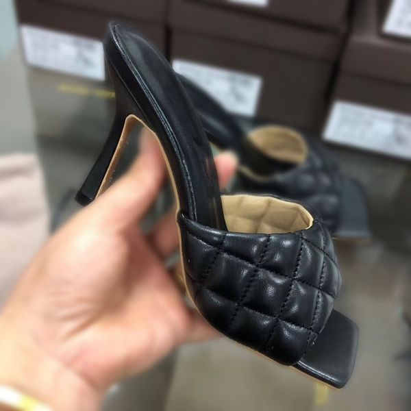 woman sandals slippers fashion shoes with heels genuine leather sandals shoes sneaker casual shoes trainers eu:35-42 01, Black
woman sandals slippers fashion shoes with heels genuine leather sandals shoes sneaker casual shoes trainers eu:35-42 01, Black