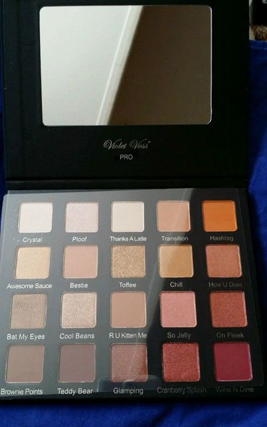violet voss holy grail pro eyeshadow palette limited edition 20 colors eyeshadow palette red box, Black;red
violet voss holy grail pro eyeshadow palette limited edition 20 colors eyeshadow palette red box, Black;red