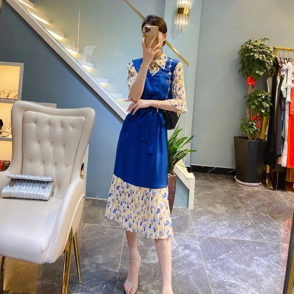 2020 summer europe and america catwalk printed pleated lace fake two-piece dress, Black
2020 summer europe and america catwalk printed pleated lace fake two-piece dress, Black