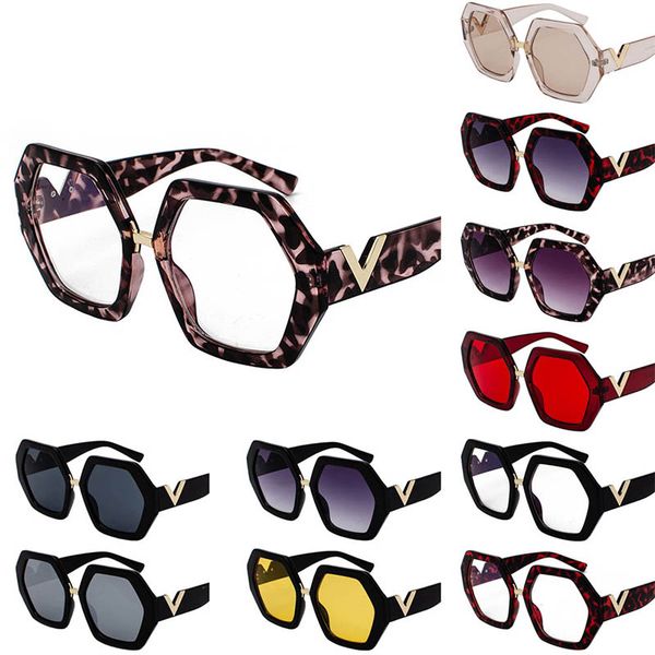 women 2019 new sun glasses personality ladies eyewears uv400 goggles v-leg glasses, White;black
women 2019 new sun glasses personality ladies eyewears uv400 goggles v-leg glasses, White;black