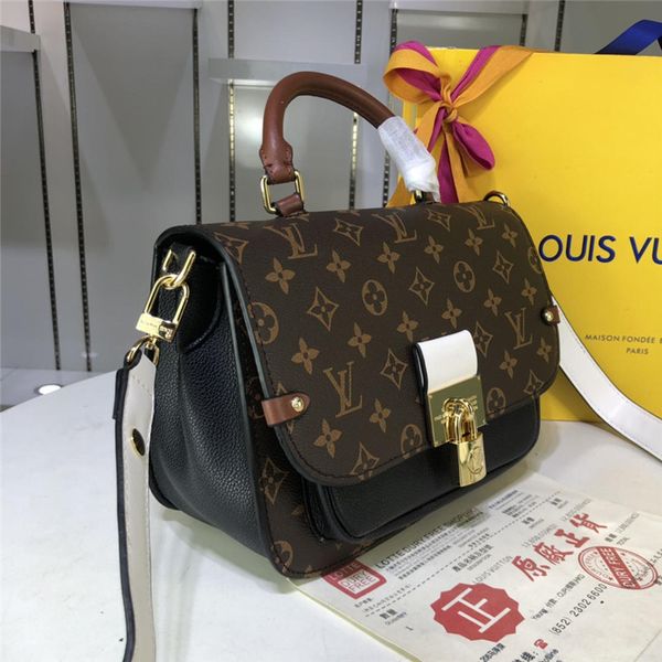 delicate crossbody bag for ladies brand women's shoulder bag with logo trendy messenger bag for fashion party
delicate crossbody bag for ladies brand women's shoulder bag with logo trendy messenger bag for fashion party