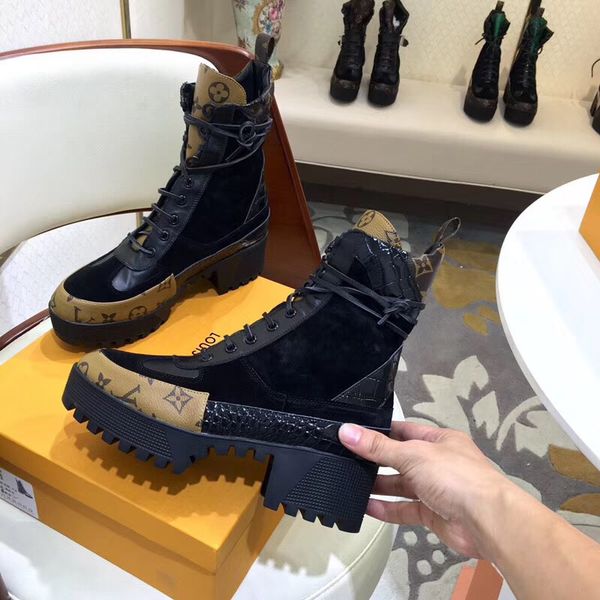outdoor fashion women boots lace-up ankle boots genuine leather heavy-duty soles leisure lady martin boots size us10, Black
outdoor fashion women boots lace-up ankle boots genuine leather heavy-duty soles leisure lady martin boots size us10, Black