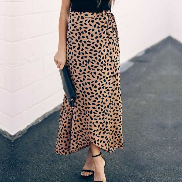 new fashion women's floral print asymmetrical skirt high waist long skirt ladies casual loose beach party wear summer, Black
new fashion women's floral print asymmetrical skirt high waist long skirt ladies casual loose beach party wear summer, Black