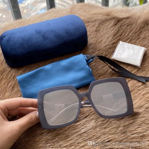 0635 classic for men popular designer sunglasses fashion summer style laser gold plated uv400 eyewear come with case, White;black
0635 classic for men popular designer sunglasses fashion summer style laser gold plated uv400 eyewear come with case, White;black