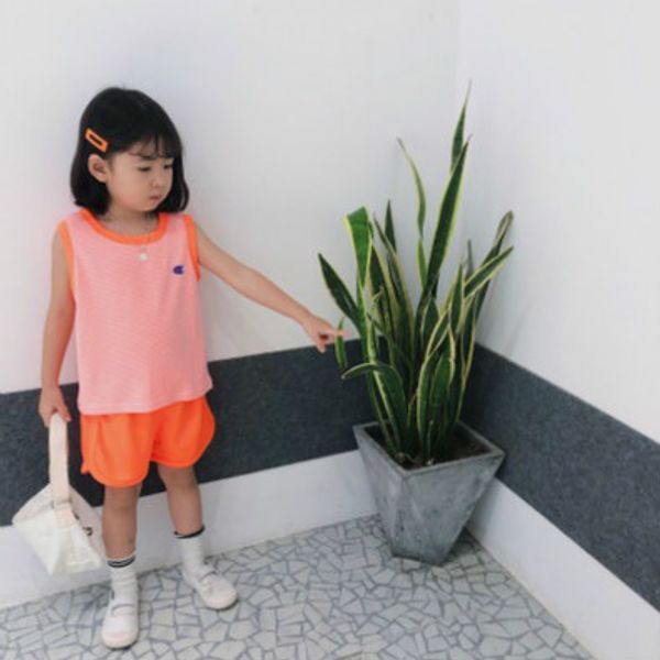 kids designer clothing sets boys girls new designer sports vest set children designer two-piece set vest + shorts quick dry suit 2020 new, White
kids designer clothing sets boys girls new designer sports vest set children designer two-piece set vest + shorts quick dry suit 2020 new, White