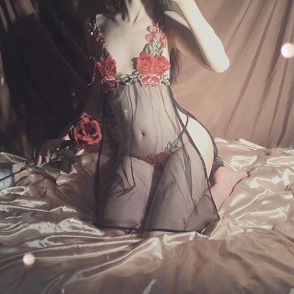rose embroidered nightdress perspective side slit sling mesh backless erotic lingerie gauze lace temptation nightgown, Black;red
rose embroidered nightdress perspective side slit sling mesh backless erotic lingerie gauze lace temptation nightgown, Black;red