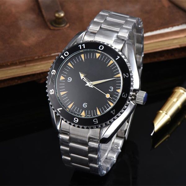 watch men mechanical movement automatic self-wind stainless steel waterproof business men wrist watch, Slivery;brown
watch men mechanical movement automatic self-wind stainless steel waterproof business men wrist watch, Slivery;brown