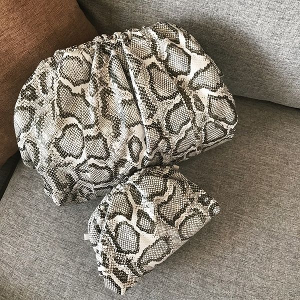 fashion 2020 style women bags snake pouch cloud bag handbag genuine leather clutch sheepskin cowhide quality
fashion 2020 style women bags snake pouch cloud bag handbag genuine leather clutch sheepskin cowhide quality