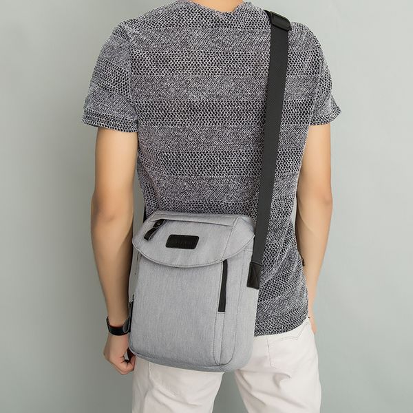 2018 solid men messenger bag waterproof shoulder bag for women business travel canvas crossbody handbag
2018 solid men messenger bag waterproof shoulder bag for women business travel canvas crossbody handbag