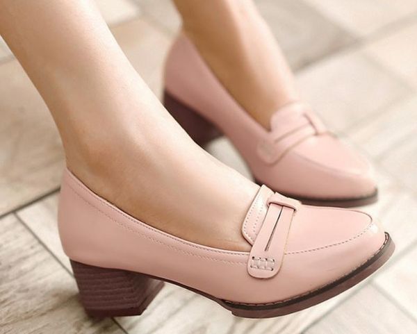 2018 women's shoes in spring and autumn with new style middle heel coarse heel shallow mouth, Black
2018 women's shoes in spring and autumn with new style middle heel coarse heel shallow mouth, Black