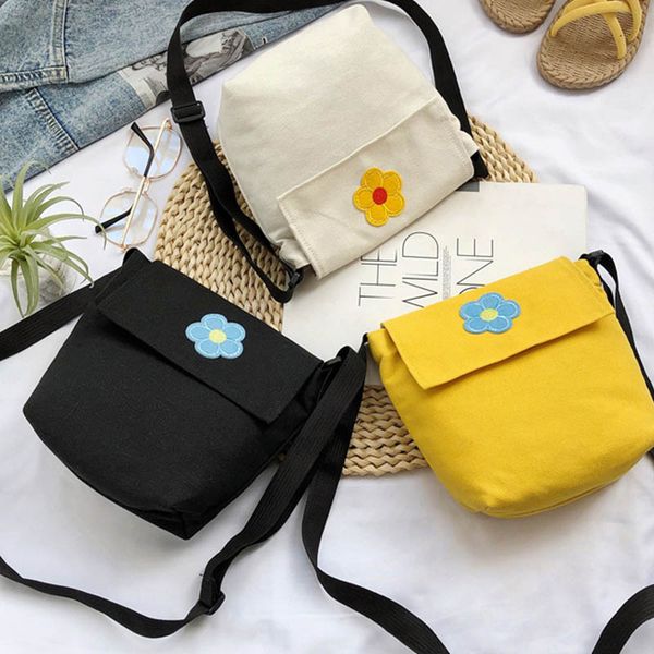 2019 summer new women's fashion bag small flower bags student shoulder handbag college wind canvas bag
2019 summer new women's fashion bag small flower bags student shoulder handbag college wind canvas bag
