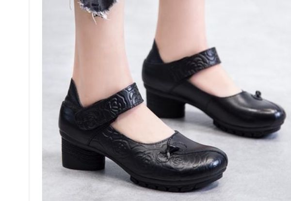 2019 women's shoes in spring and autumn with new style coarse heel round head comfortable slip-proof soft bottom mother shoes@296, Black
2019 women's shoes in spring and autumn with new style coarse heel round head comfortable slip-proof soft bottom mother shoes@296, Black