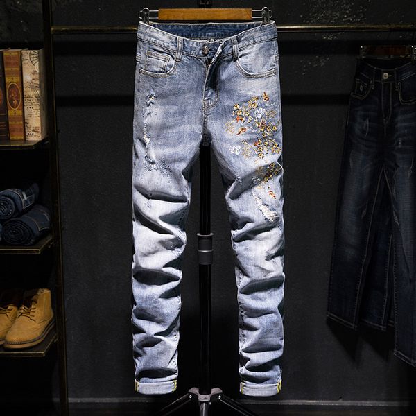 2019 new fashion high-end jeans light blue flower embroidery european station small hole slim stretch pants more size 28-36 
2019 new fashion high-end jeans light blue flower embroidery european station small hole slim stretch pants more size 28-36