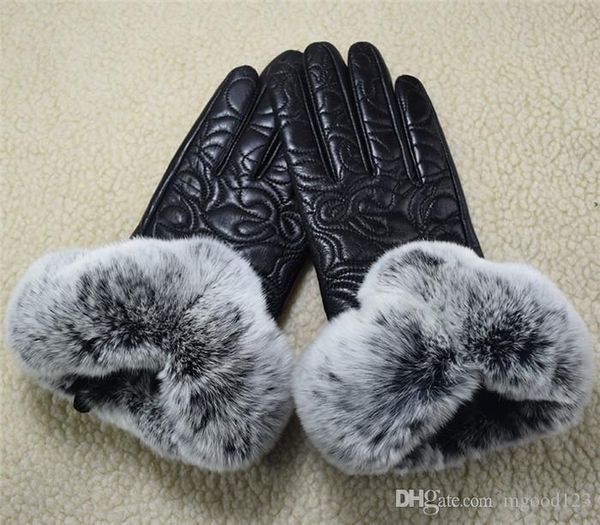 european and american designer brand windproof leather gloves lady touch screen rex rabbit fur mouth winter heat preservation wind style out, Blue;gray
european and american designer brand windproof leather gloves lady touch screen rex rabbit fur mouth winter heat preservation wind style out, Blue;gray
