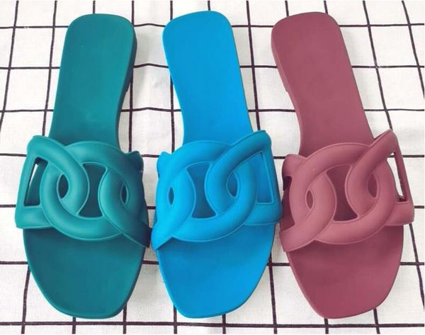 brand designer women slippers new europe and america chain jelly flat shoes most popular lady beach fashion leisure sandals slippers, Black 
brand designer women slippers new europe and america chain jelly flat shoes most popular lady beach fashion leisure sandals slippers, Black