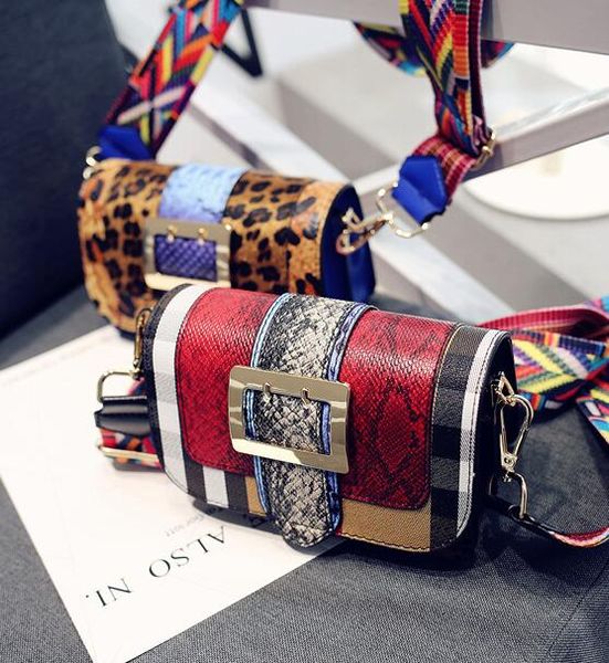 2019 мода женская сумка из овчины Snake Lock дизайнер роскошные сумки кошельки повседне
2019 мода женская сумка из овчины Snake Lock дизайнер роскошные сумки кошельки повседне