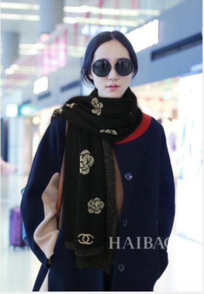 wholesale autumn/winter 2019 high-end goods money line shawls design fashion thermal scarves of freight, Blue;gray
wholesale autumn/winter 2019 high-end goods money line shawls design fashion thermal scarves of freight, Blue;gray