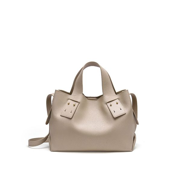 2020 spring and summer new temperament soft cowhide mother and daughter bag fashion simple wild hand shoulder bucket bag female
2020 spring and summer new temperament soft cowhide mother and daughter bag fashion simple wild hand shoulder bucket bag female