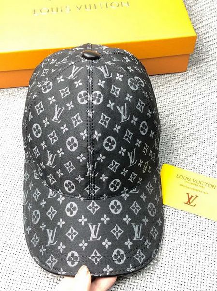 2020 designer hats caps men women letter baseball cap holiday outdoor sports designer baseball caps hats cap, Blue;gray
2020 designer hats caps men women letter baseball cap holiday outdoor sports designer baseball caps hats cap, Blue;gray