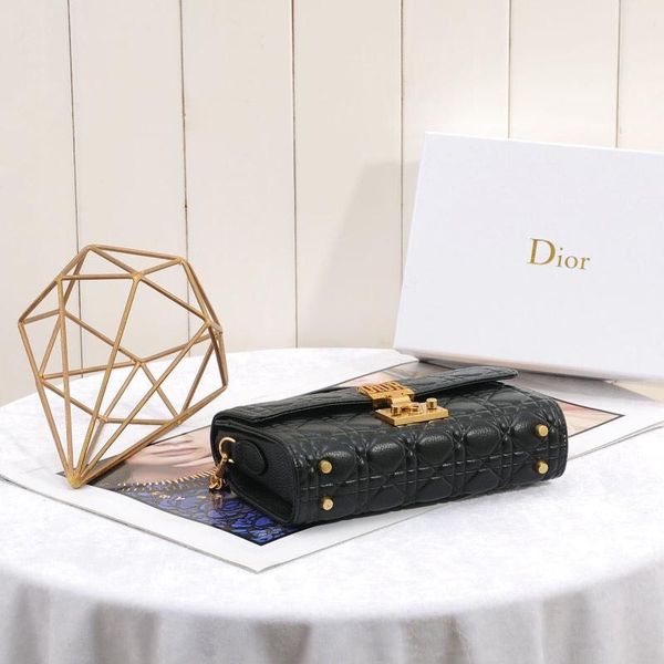 19ss 2019 women's leopard leather shoulder bags lady solid black and burgundy crossbody chain handbags girl fashion sling bags
19ss 2019 women's leopard leather shoulder bags lady solid black and burgundy crossbody chain handbags girl fashion sling bags
