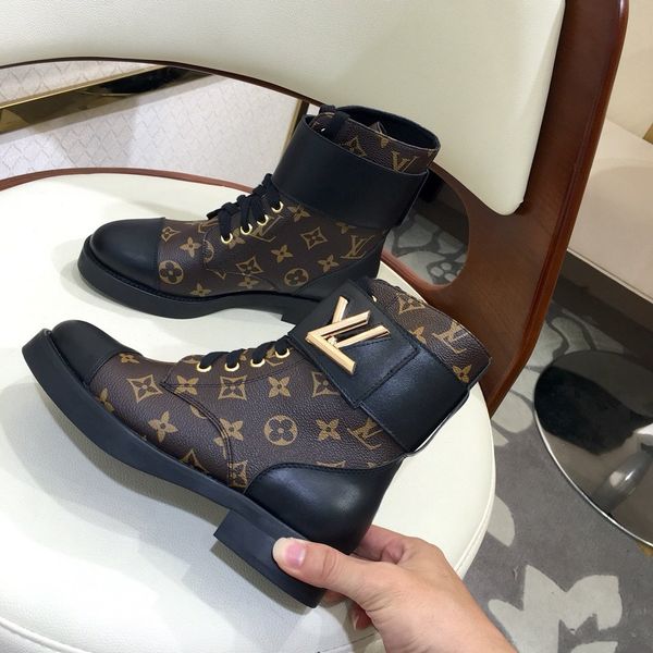 Loui 13 vuitton 13 lv trend female boot hoe luxury de igner hoe real leather round toe party dre hoe with box eur 35 41
Loui 13 vuitton 13 lv trend female boot hoe luxury de igner hoe real leather round toe party dre hoe with box eur 35 41