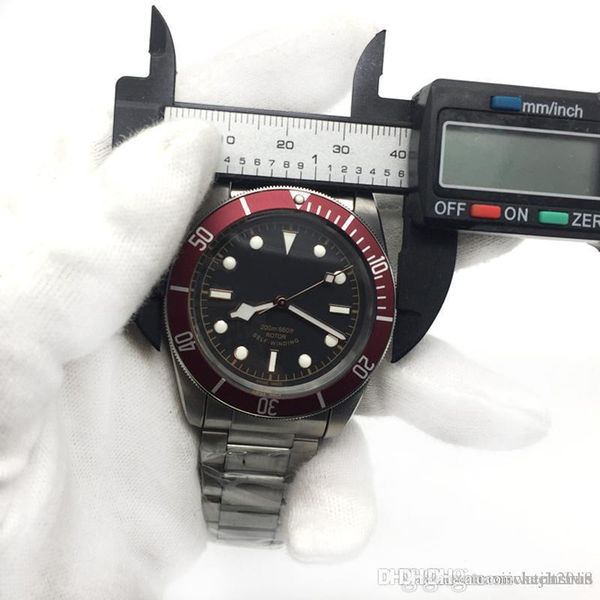 2020 set mens watch stainless steel automatic movement mechanical red bezel black dial solid clasp geneve men watches, Slivery;brown
2020 set mens watch stainless steel automatic movement mechanical red bezel black dial solid clasp geneve men watches, Slivery;brown