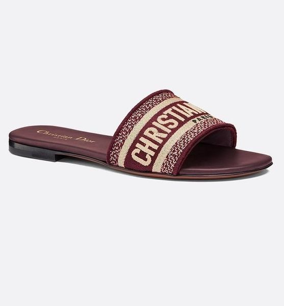 Summer Women Amaranth Cotton Mule Slipper Designer Lady Letter Embroidery Slip-on style Rounded Toe Rubber Sole Flat Slide Sand
Summer Women Amaranth Cotton Mule Slipper Designer Lady Letter Embroidery Slip-on style Rounded Toe Rubber Sole Flat Slide Sand