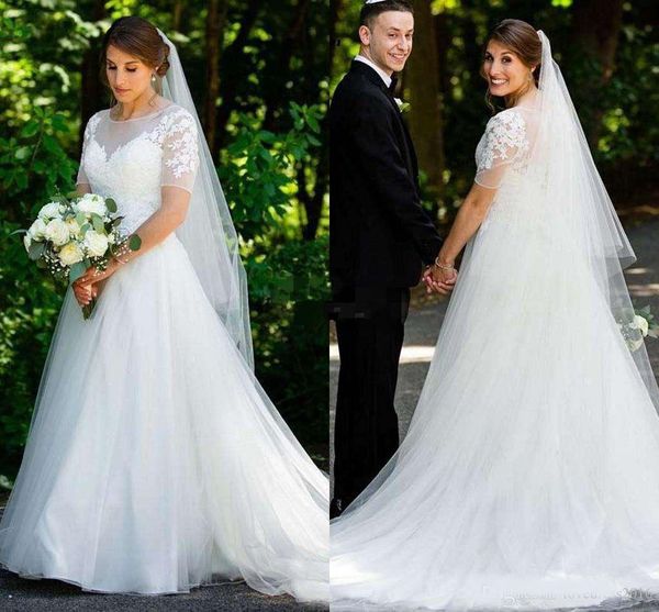 a line country wedding dresses with applique lace short sleeves bridal wedding gowns tulle a line dress, White
a line country wedding dresses with applique lace short sleeves bridal wedding gowns tulle a line dress, White
