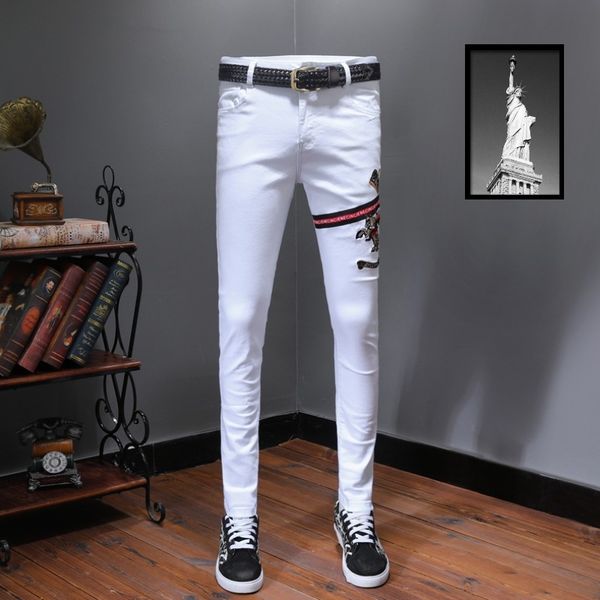 popular logo men's slim skinny jeans spring 2019, handsome, fast horse embroidered white versatile pants, Blue
popular logo men's slim skinny jeans spring 2019, handsome, fast horse embroidered white versatile pants, Blue
