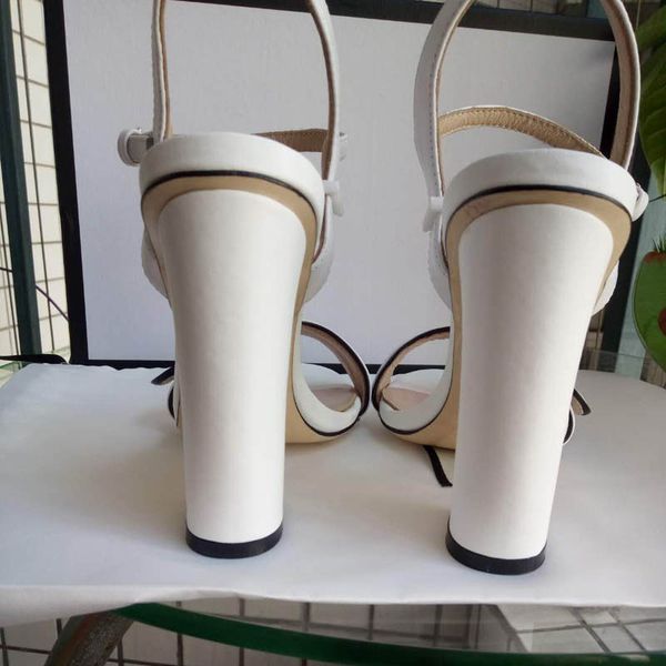 2019 new fashion style women's flat heels lace espadrilles leather shoes casual sandals rubber print bb slippers flip flop 35-42, Black
2019 new fashion style women's flat heels lace espadrilles leather shoes casual sandals rubber print bb slippers flip flop 35-42, Black