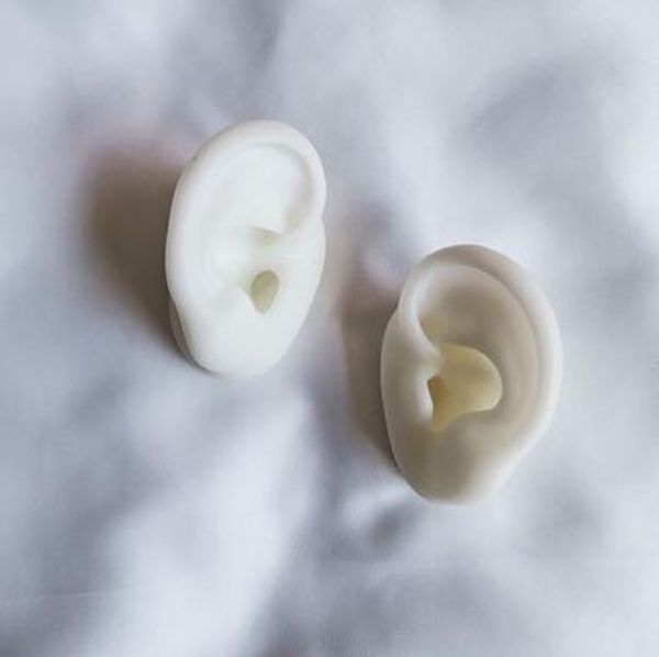 fashion 6*4cm white colour soft silica gel real person ear mannequin head taking headset medical teaching display props doll c930, Khaki
fashion 6*4cm white colour soft silica gel real person ear mannequin head taking headset medical teaching display props doll c930, Khaki