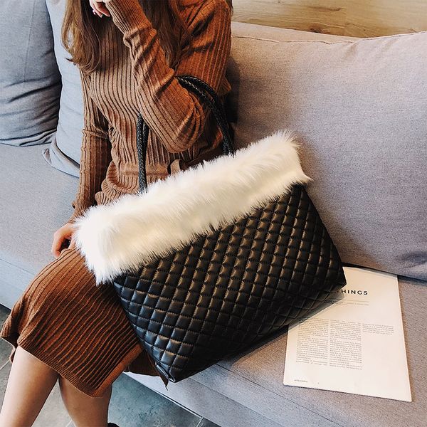 2020 new large-capacity plush bag female tide korean version lingge portable plush shoulder bag tote
2020 new large-capacity plush bag female tide korean version lingge portable plush shoulder bag tote