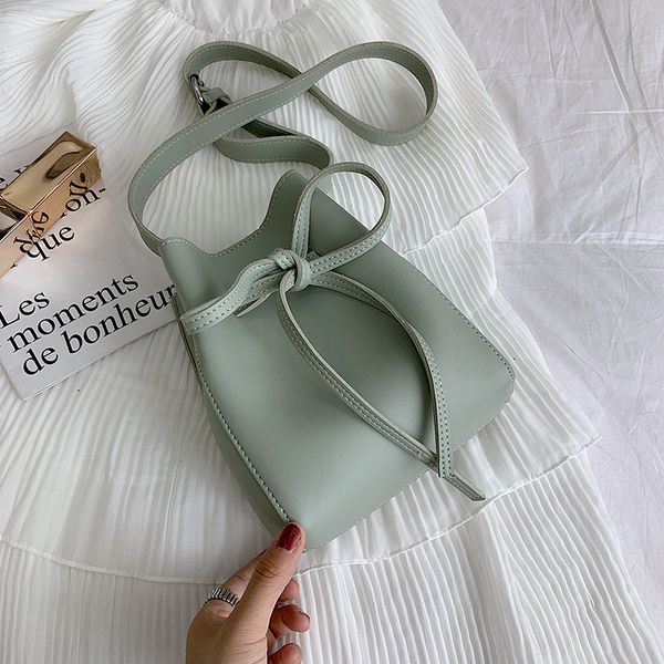 2019 women bucket bags soft leather chic style shoulder bags causal wide strap candy color messenger feminina bolsos
2019 women bucket bags soft leather chic style shoulder bags causal wide strap candy color messenger feminina bolsos