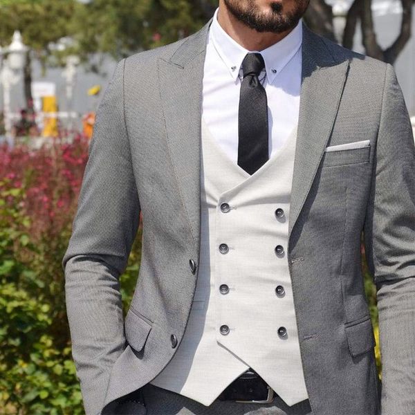 fashionable two buttons groomsmen peak lapel groom tuxedos men suits wedding/prom/dinner man blazer(jacket+pants+tie+vest) 655, Black;gray
fashionable two buttons groomsmen peak lapel groom tuxedos men suits wedding/prom/dinner man blazer(jacket+pants+tie+vest) 655, Black;gray