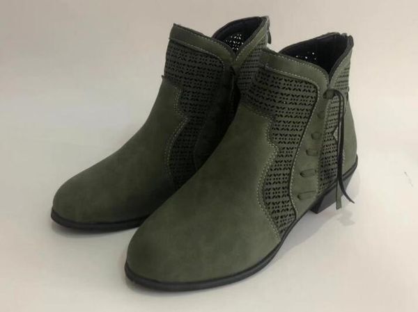 wholesale women martin boots large size 2019 autumn and winter new flat bottom set foot / zipper color matching fashion women boots 43, Black
wholesale women martin boots large size 2019 autumn and winter new flat bottom set foot / zipper color matching fashion women boots 43, Black