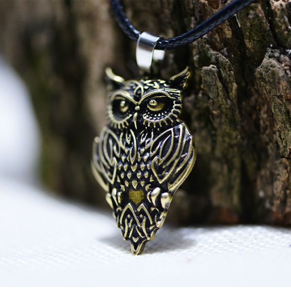 langhong 1pcs norse cletics owl necklace for men and girls amulet necklace talisman, Silver
langhong 1pcs norse cletics owl necklace for men and girls amulet necklace talisman, Silver