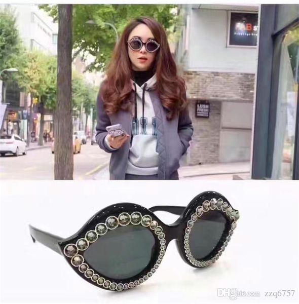 fashion popular avant-garde style charming lips shape with diamonds frame uv protection eyewear with original box 0045, White;black
fashion popular avant-garde style charming lips shape with diamonds frame uv protection eyewear with original box 0045, White;black