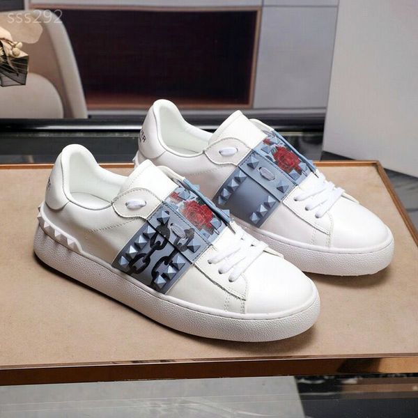 2019 new autumn rivet small white shoes female leather casual wild student flat bottom shoes factory direct sales size 35-42cm, Black
2019 new autumn rivet small white shoes female leather casual wild student flat bottom shoes factory direct sales size 35-42cm, Black