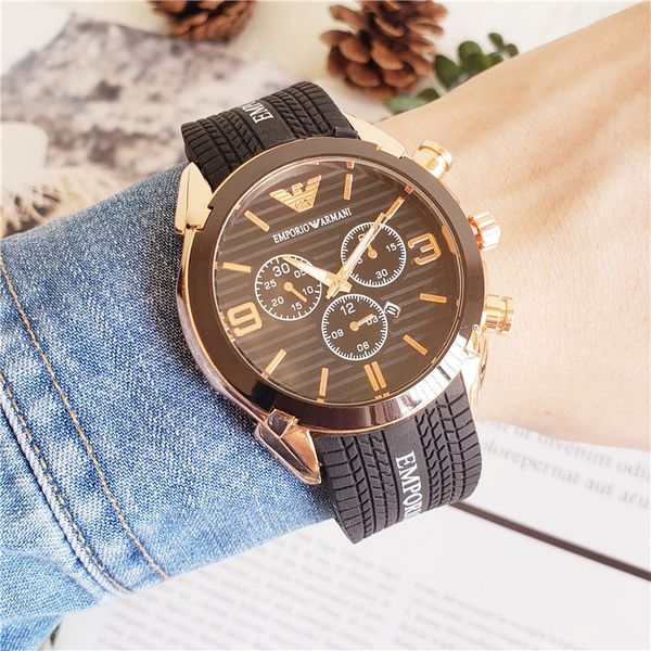 NEW High quality Famous Top Watches 40mm Mens Womens Watch Steel Band Gold Men Sports Watch Women Gift NO Box 642
NEW High quality Famous Top Watches 40mm Mens Womens Watch Steel Band Gold Men Sports Watch Women Gift NO Box 642