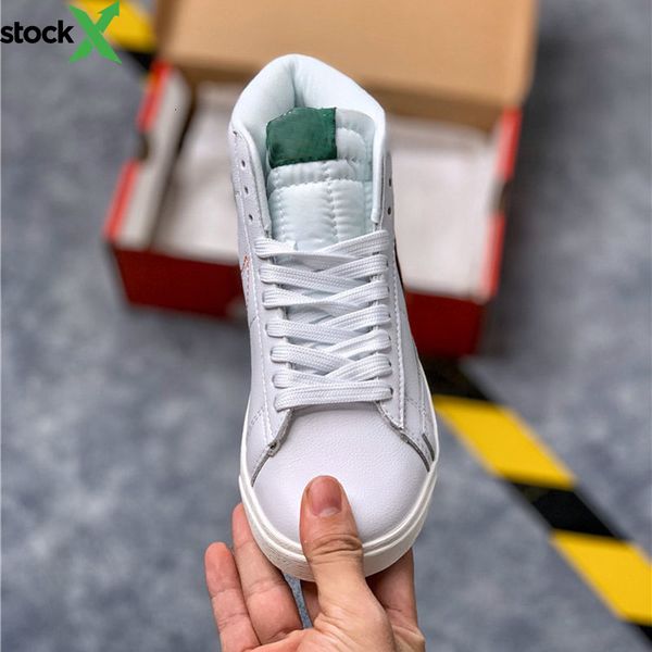 2020 blazer mid x hawkins high school sport shoes stranger things jordon basketball shoes for men designer sneakers trainers
2020 blazer mid x hawkins high school sport shoes stranger things jordon basketball shoes for men designer sneakers trainers